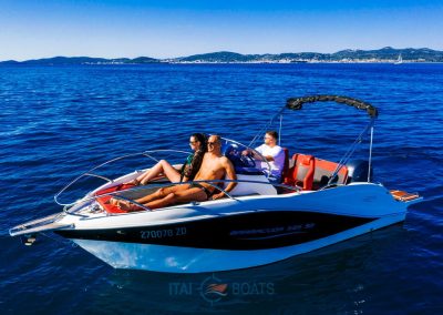 2 Okiboats Barracuda 595 Sundeck Okiboats Barracuda 595 Sundeck