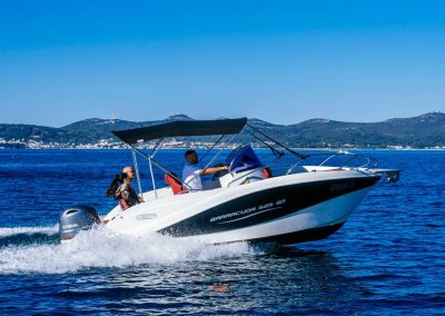 4 Okiboats Barracuda 595 Sundeck Okiboats Barracuda 595 Sundeck