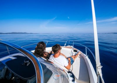 Karnic 7.8 Sundeck 4 Karnic 7.8 Sundeck