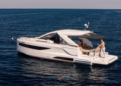 Jeanneau DB/37 1 Jeanneau DB/37