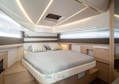 Jeanneau DB/37 7 Jeanneau DB/37