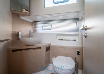 Jeanneau DB/37 9 Jeanneau DB/37