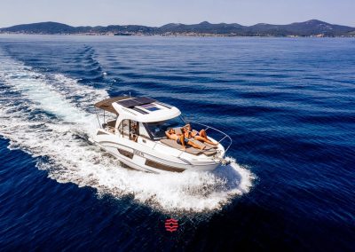 Beneteau Antares 9 2 Beneteau Antares 9